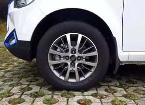 汽車秋季胎壓多少
