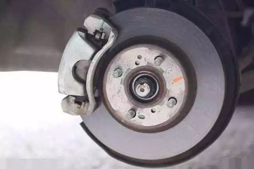 汽車剎車水多少升