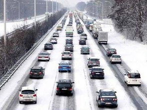 汽車在雪天速度多少