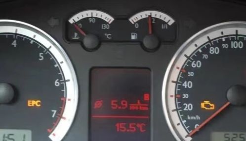 汽車油耗能跑多少