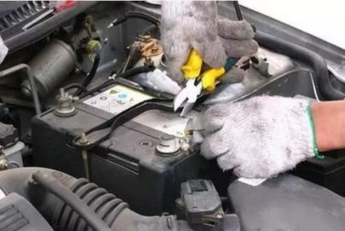 汽車(chē)電瓶 熄火多少v